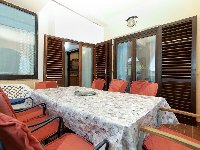 Apartment 1775