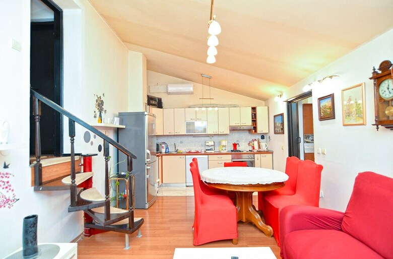 Apartment 1791
