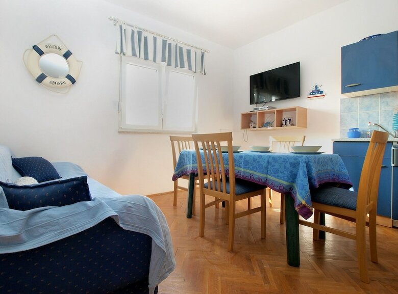 Apartment 1804