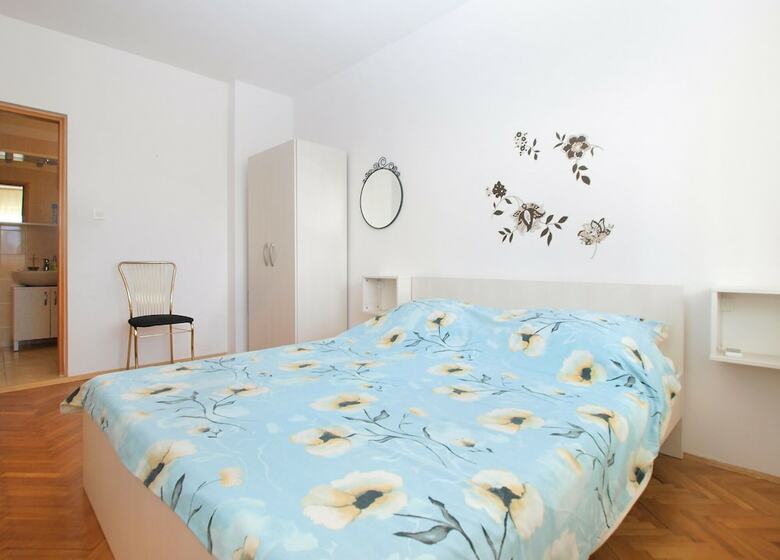 Apartment 1804