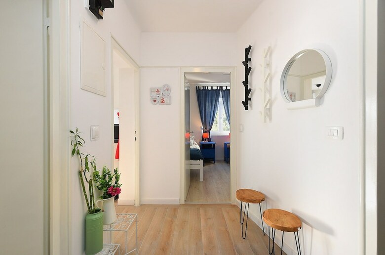 Apartment 1811