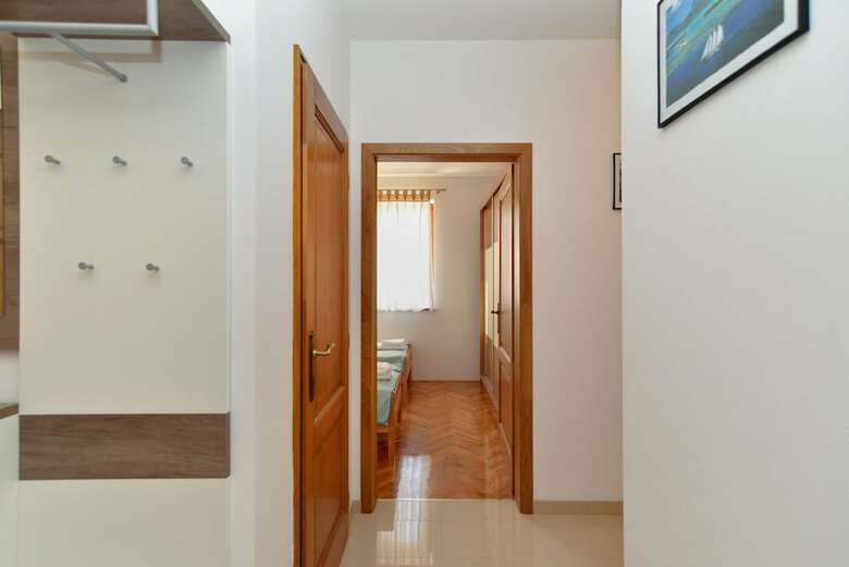 Apartment 1807
