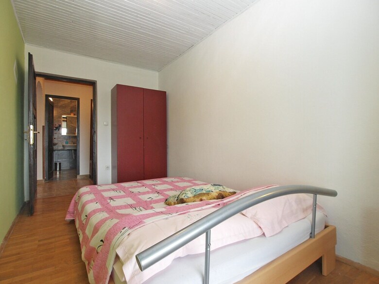 Apartment 1954