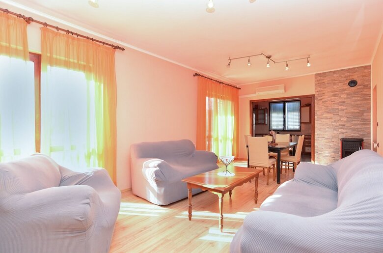 Apartment 1956