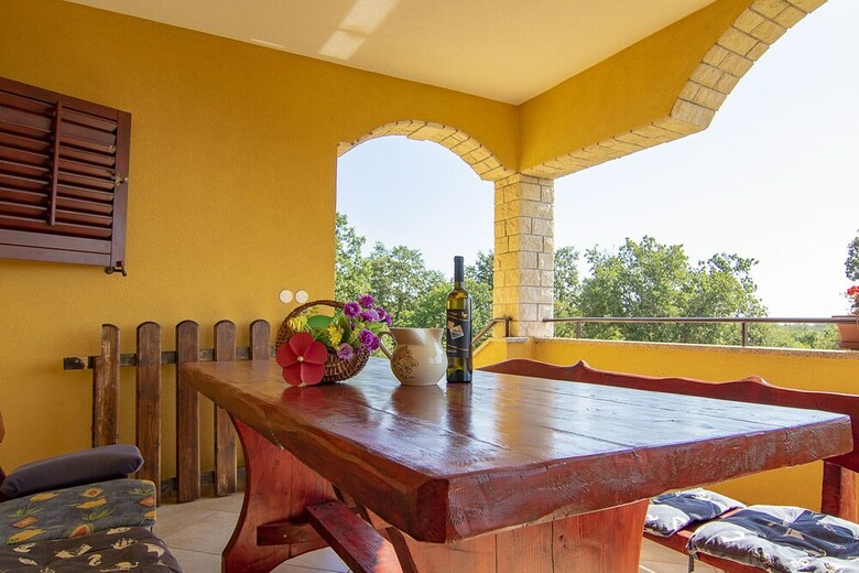 Villa Apartment 1984