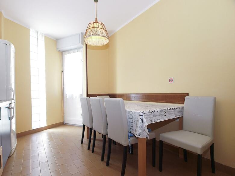 Apartment 1922