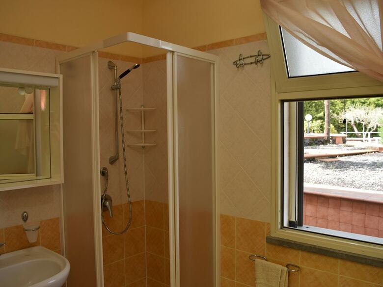 Charming Holiday Home In Piedimonte Etneo With Pool