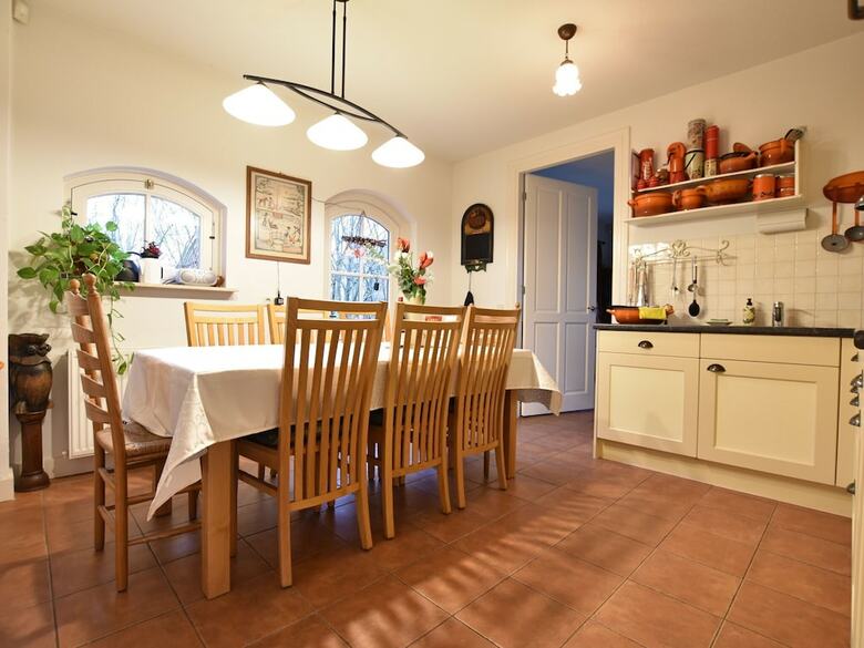 Ranquil Holiday Home In Bronckhorst Near Forest"