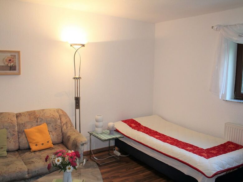 Cozy Apartment With Garden In Kr�pelin