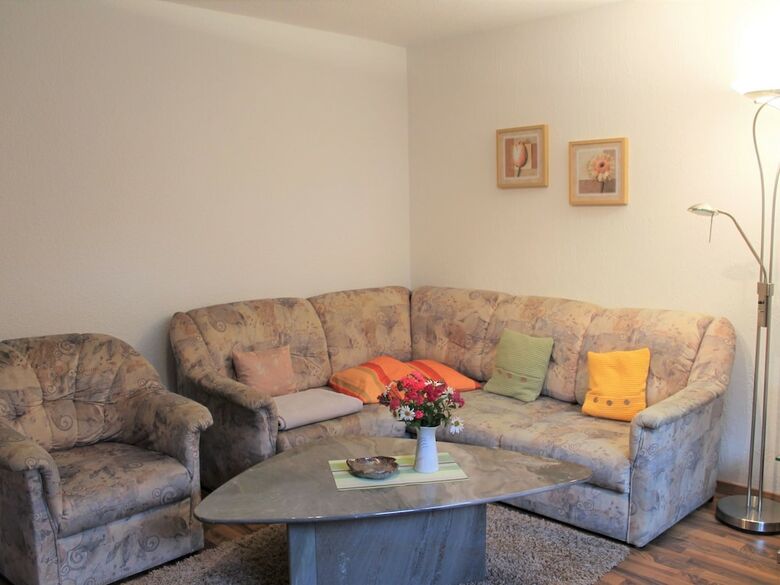 Cozy Apartment With Garden In Kr�pelin