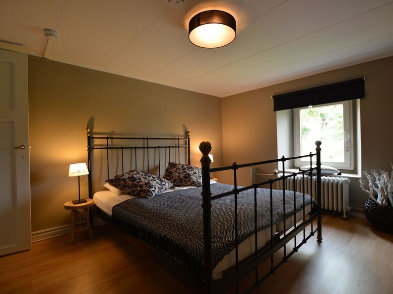 Beautiful Group House With Large Garden And 2 Terraces