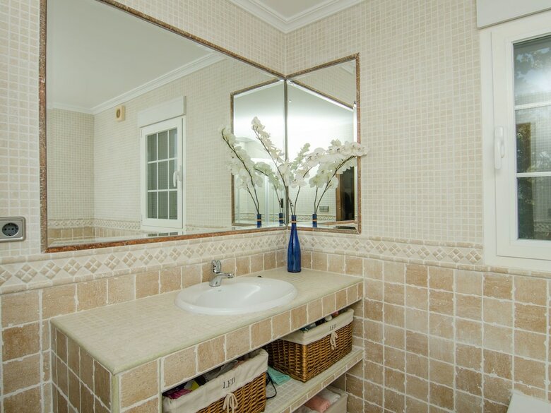Luxury Villa With Private Pool And Jacuzzi In L'albir