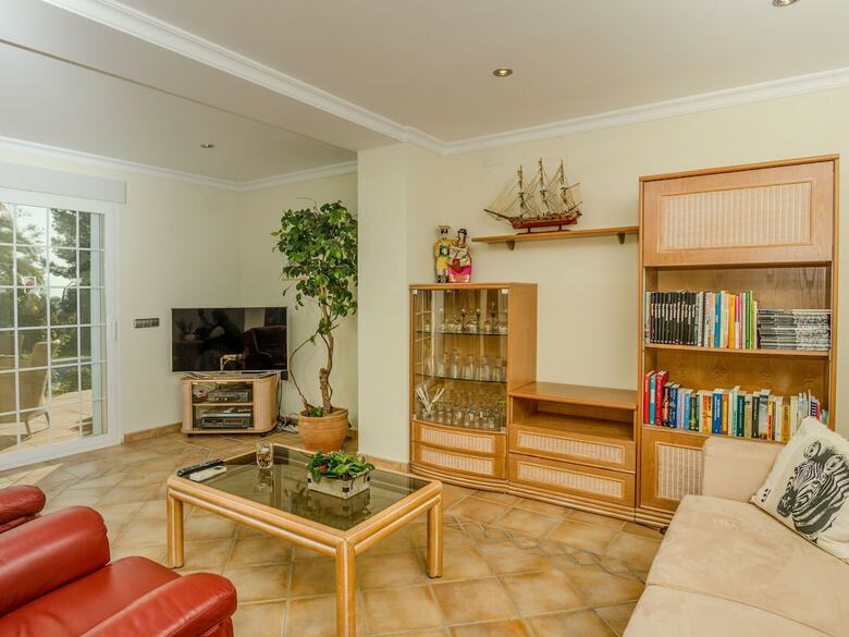 Luxury Villa With Private Pool And Jacuzzi In L'albir
