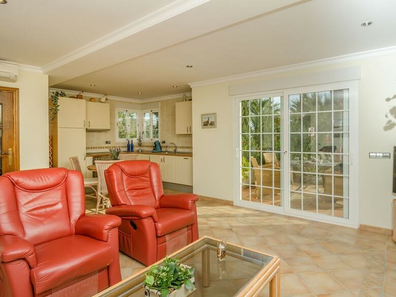 Luxury Villa With Private Pool And Jacuzzi In L'albir