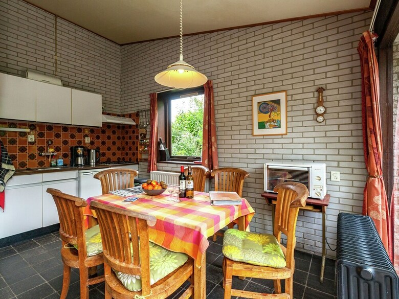 Comfortable, Detached Bungalow (65 M2