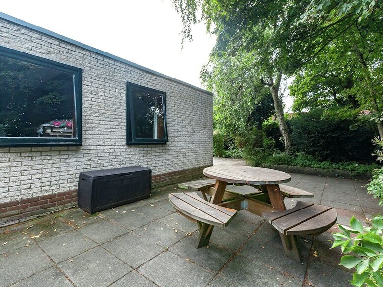 Comfortable, Detached Bungalow (65 M2
