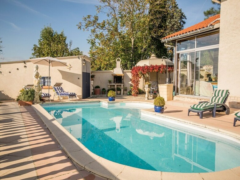 Cozy Holiday Home In Montayral With Swimming Pool