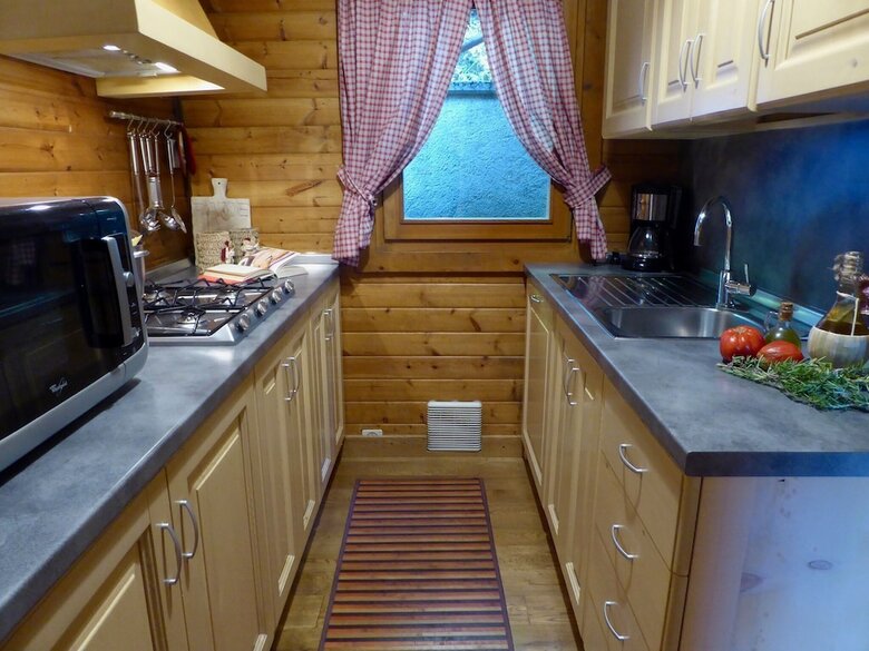 Spacious Chalet In Cutigliano With Swimming Pool