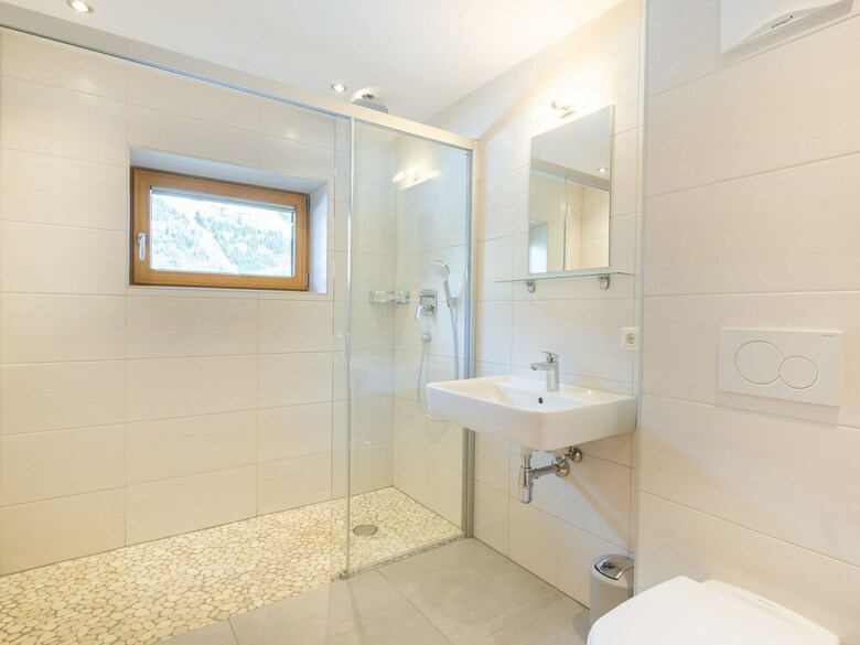 Large Luxury Chalet, Ski Slopes And Center Accessible On Foot