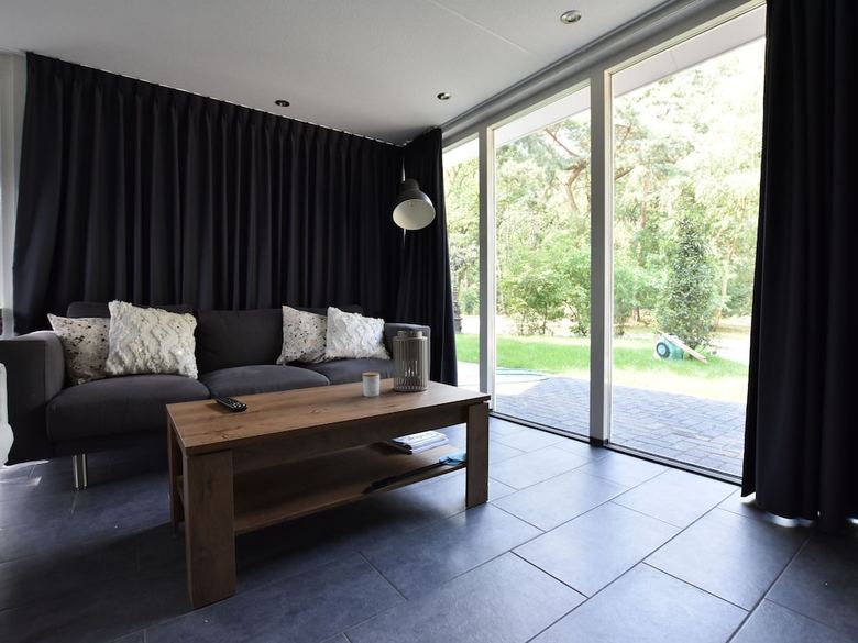 Exquisite Holiday Home In Reutum With Sauna