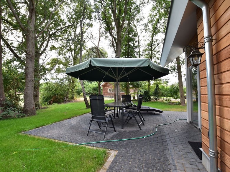 Exquisite Holiday Home In Reutum With Sauna
