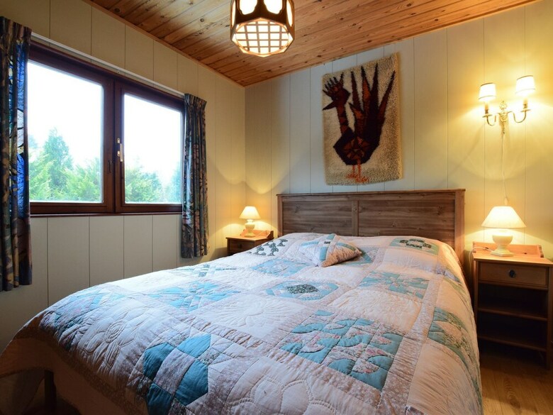 Comfortable Cottage Near Lake Cherapont