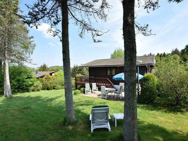 Comfortable Cottage Near Lake Cherapont