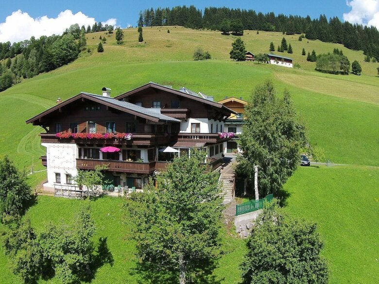 Modern Apartment Near Ski Area In Maria Alm