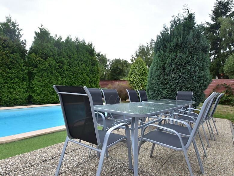 Spacious Holiday Home In Arnultovice With Swimming Pool