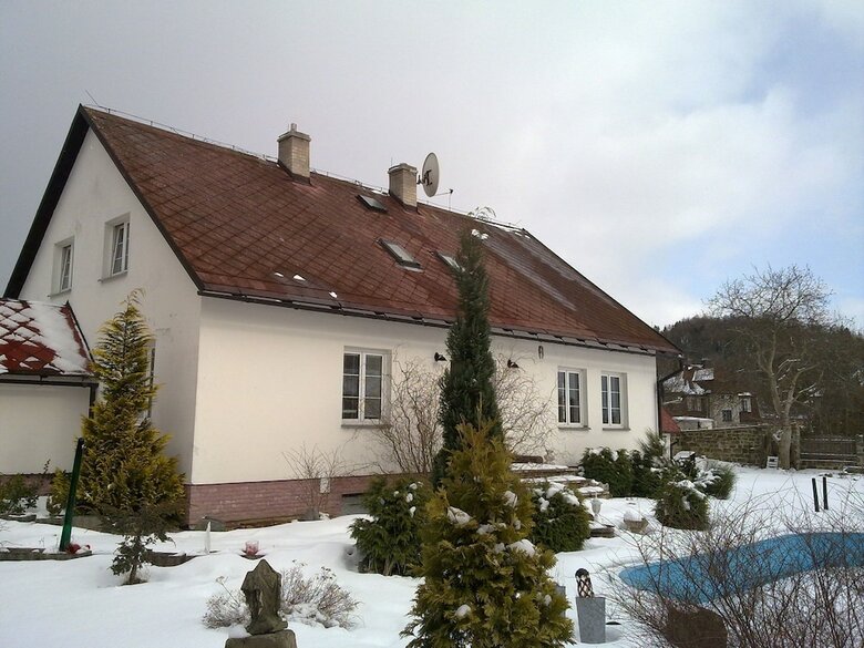 Spacious Holiday Home In Arnultovice With Swimming Pool