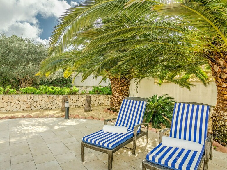 Gorgeous Villa With Private Pool And Near Golf Course And Beach