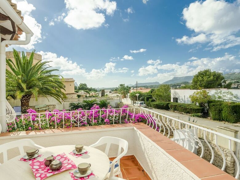 Gorgeous Villa With Private Pool And Near Golf Course And Beach