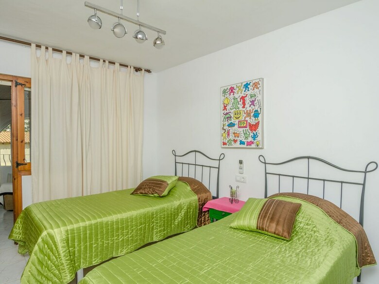Gorgeous Villa With Private Pool And Near Golf Course And Beach