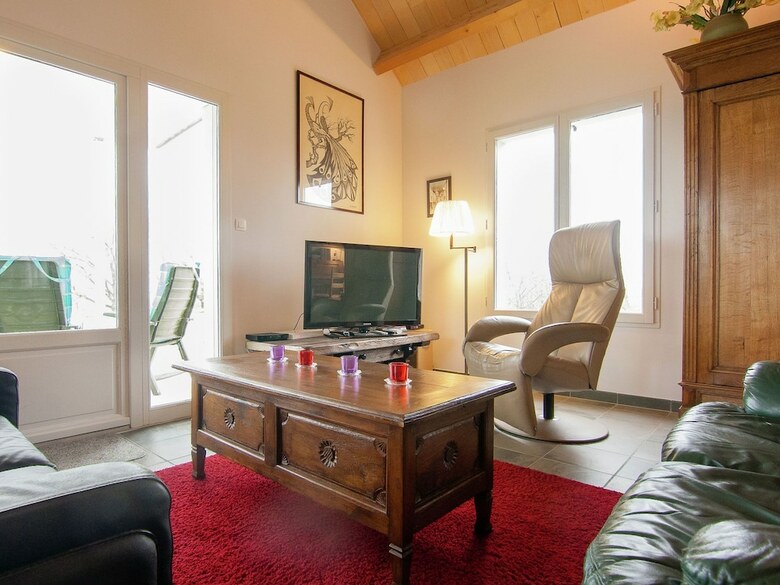 Comfortable Villa In Sioniac Limousin With Terraces