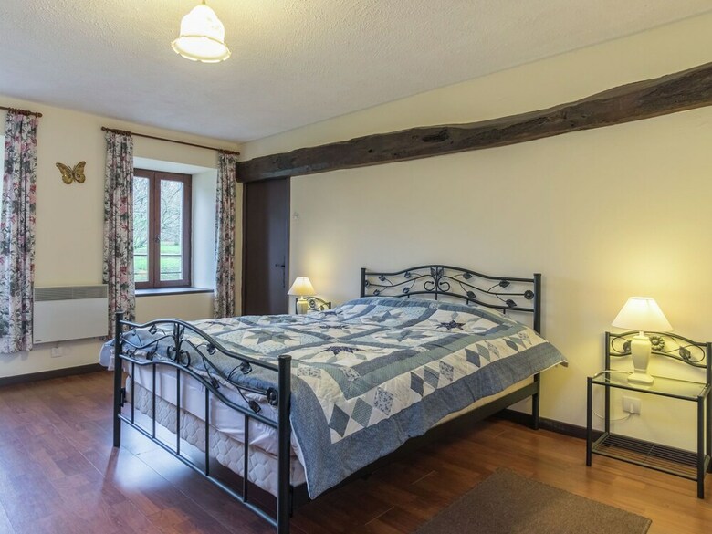 Lovely Holiday Home Amidst Meadows In Sourdeval-les-bois
