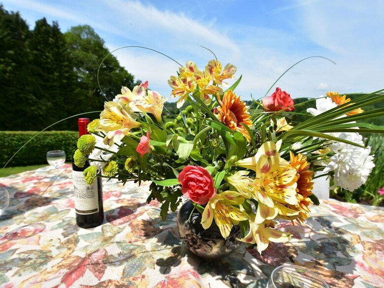 Lovely Holiday Home Amidst Meadows In Sourdeval-les-bois