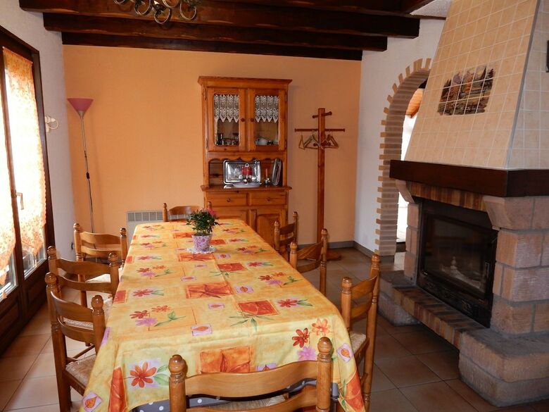 Large And Cosy Chalet, Beautiful Surroundings