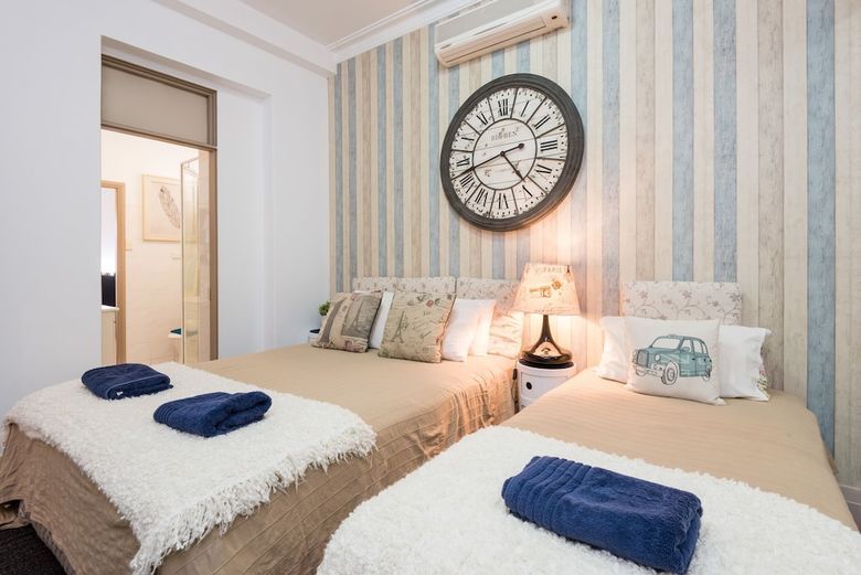 Apartamentos The Clock House Beachfront