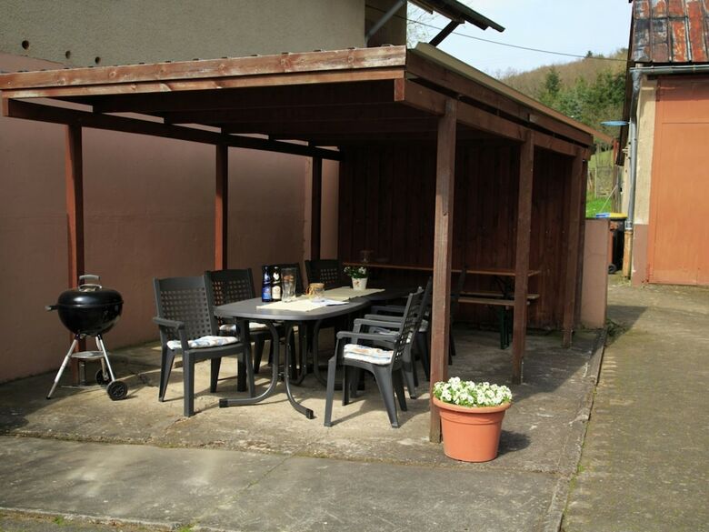 Spacious Holiday Home In Ulmen With Garden
