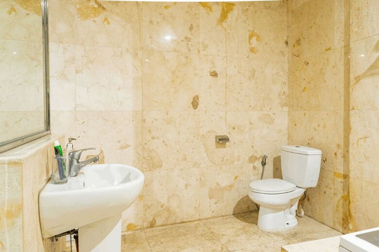 Hotel Reddoorz Plus Near Exit Toll Cikarang Barat 4