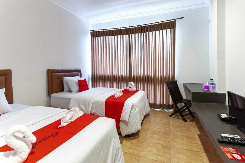 Hotel Reddoorz @ Jalan Sei Mencirim Medan