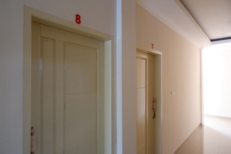 Hotel Reddoorz Near Millenium Waterpark Palu