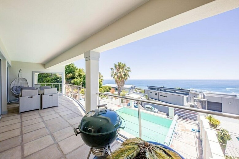 Villa Alpha On The Bay