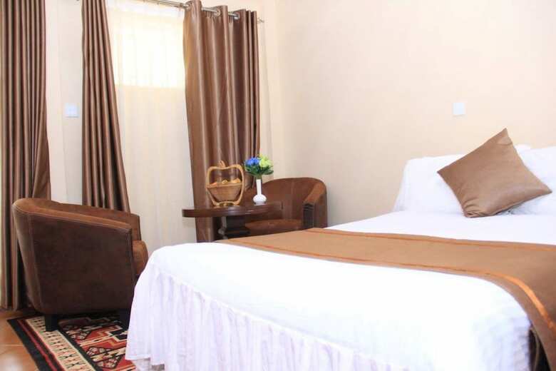Mountain Breeze Hotel