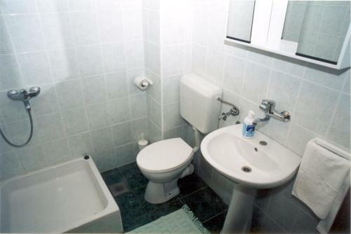 Apartments Adria
