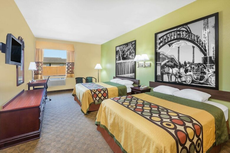 Motel Super 8 By Wyndham Bay City
