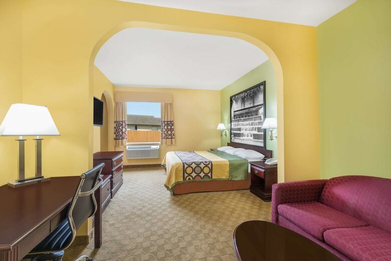 Motel Super 8 By Wyndham Bay City