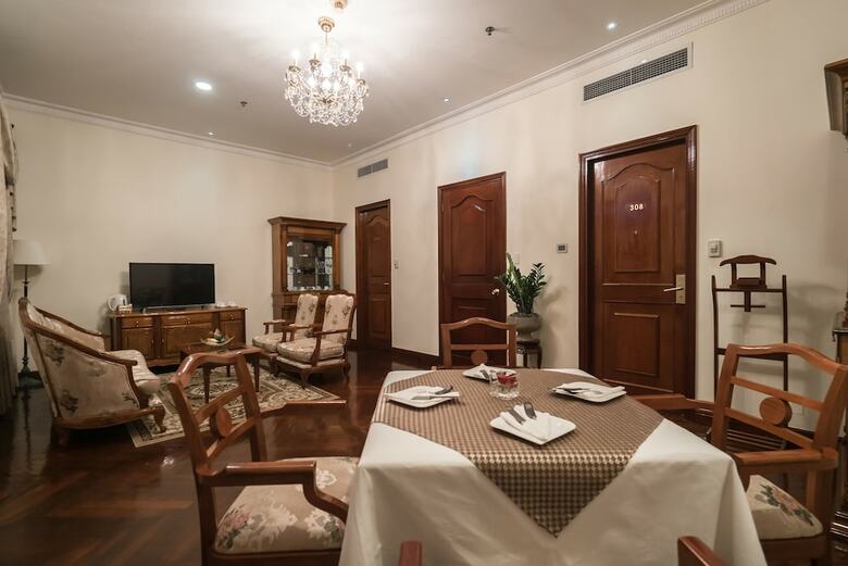 Grand Hotel Saigon