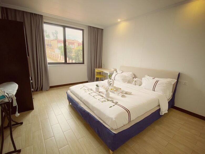 Phoenix Apartment By Link