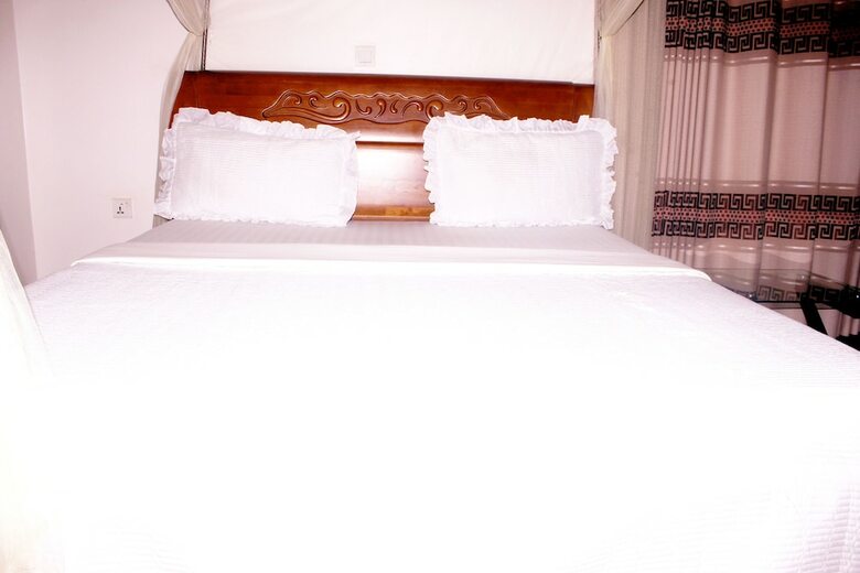 Green View Hotel